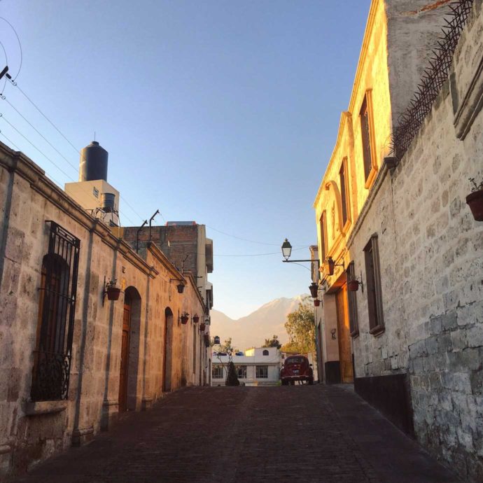 Walking tour in Arequipa. Pretty streets. Exploring Arequipa