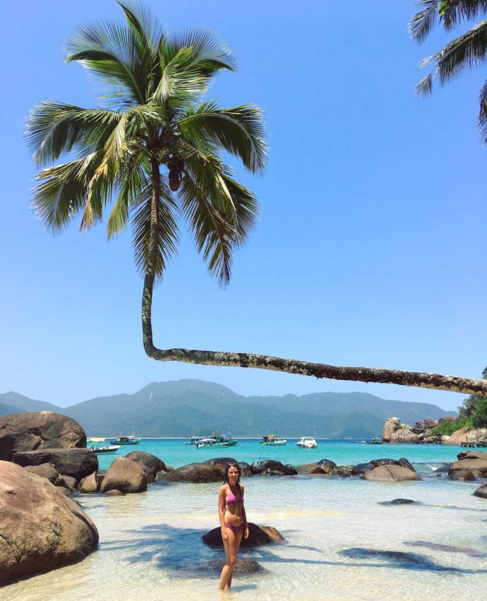 6 things to do on Ilha Grande. Full island boat tour. Aventureiro beach. Me and palm tree