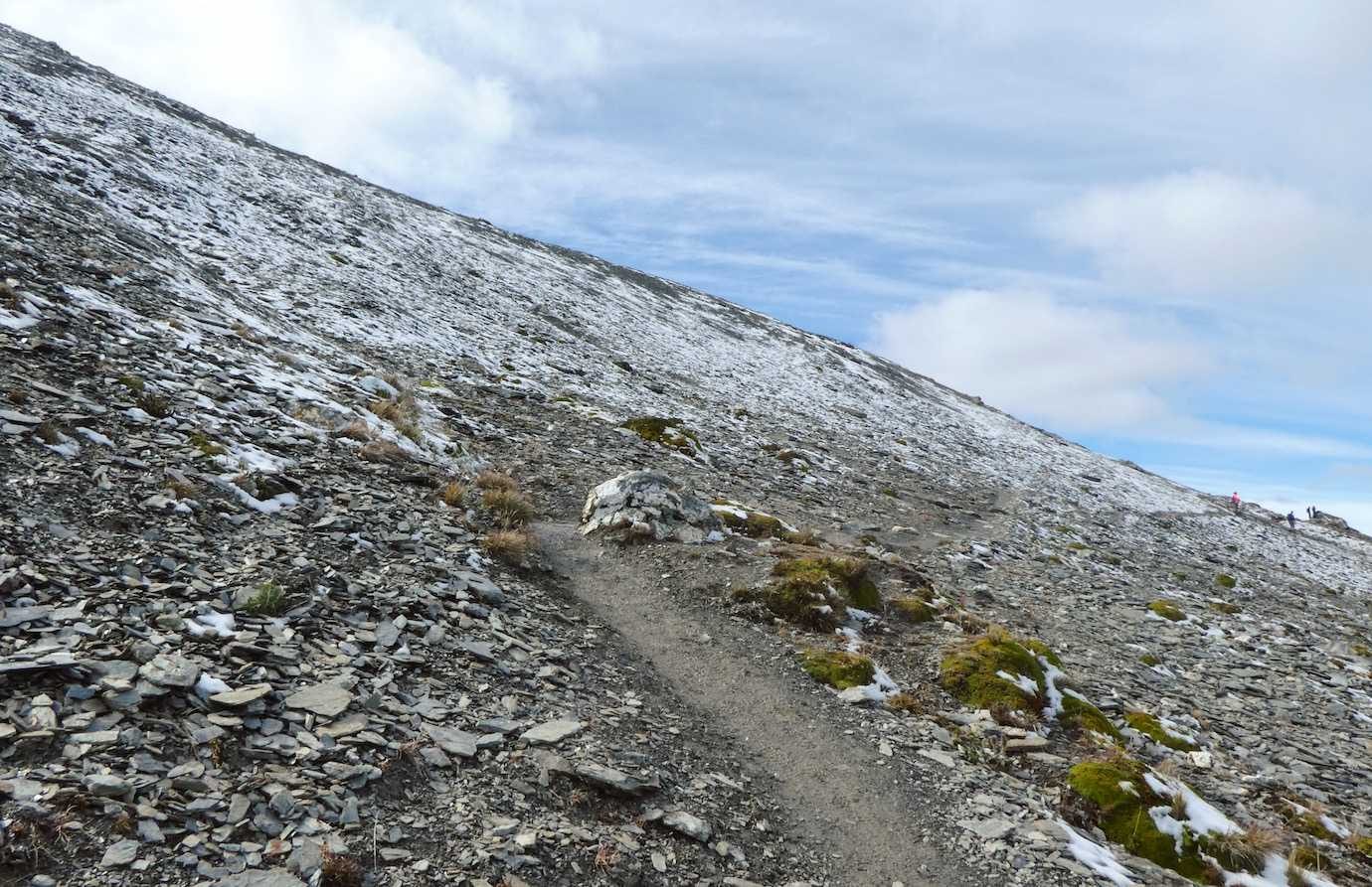 cerro guanaco gravel path