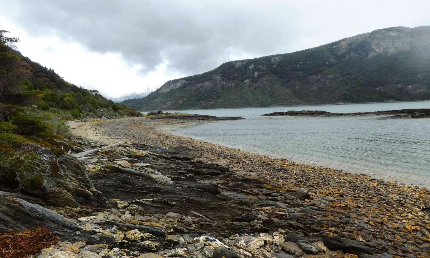 tierra del fuego senda costera walk beach