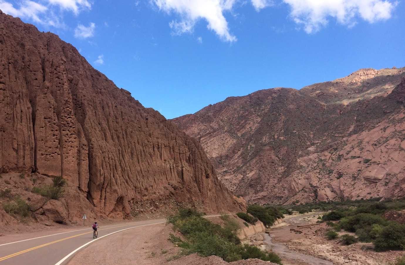 cycling quebrada las conchas cafayate