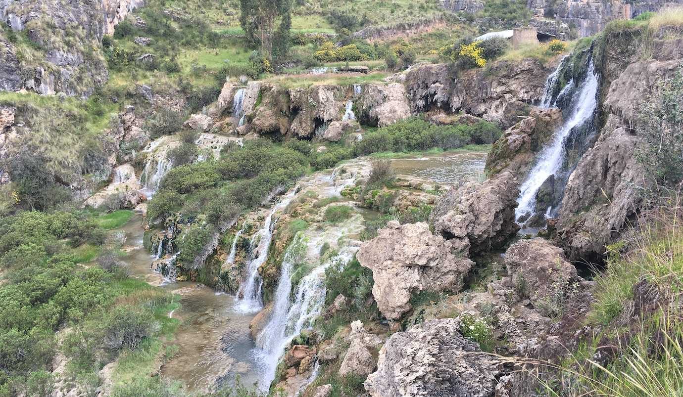 millpo waterfall aguas turquesas ayacucho