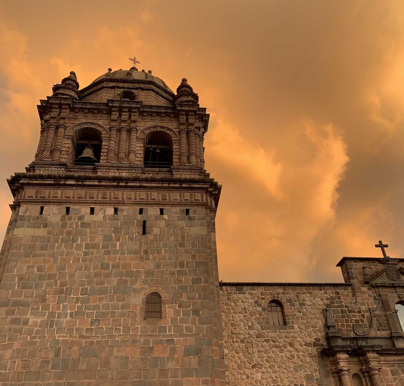 cusco building sunset sky