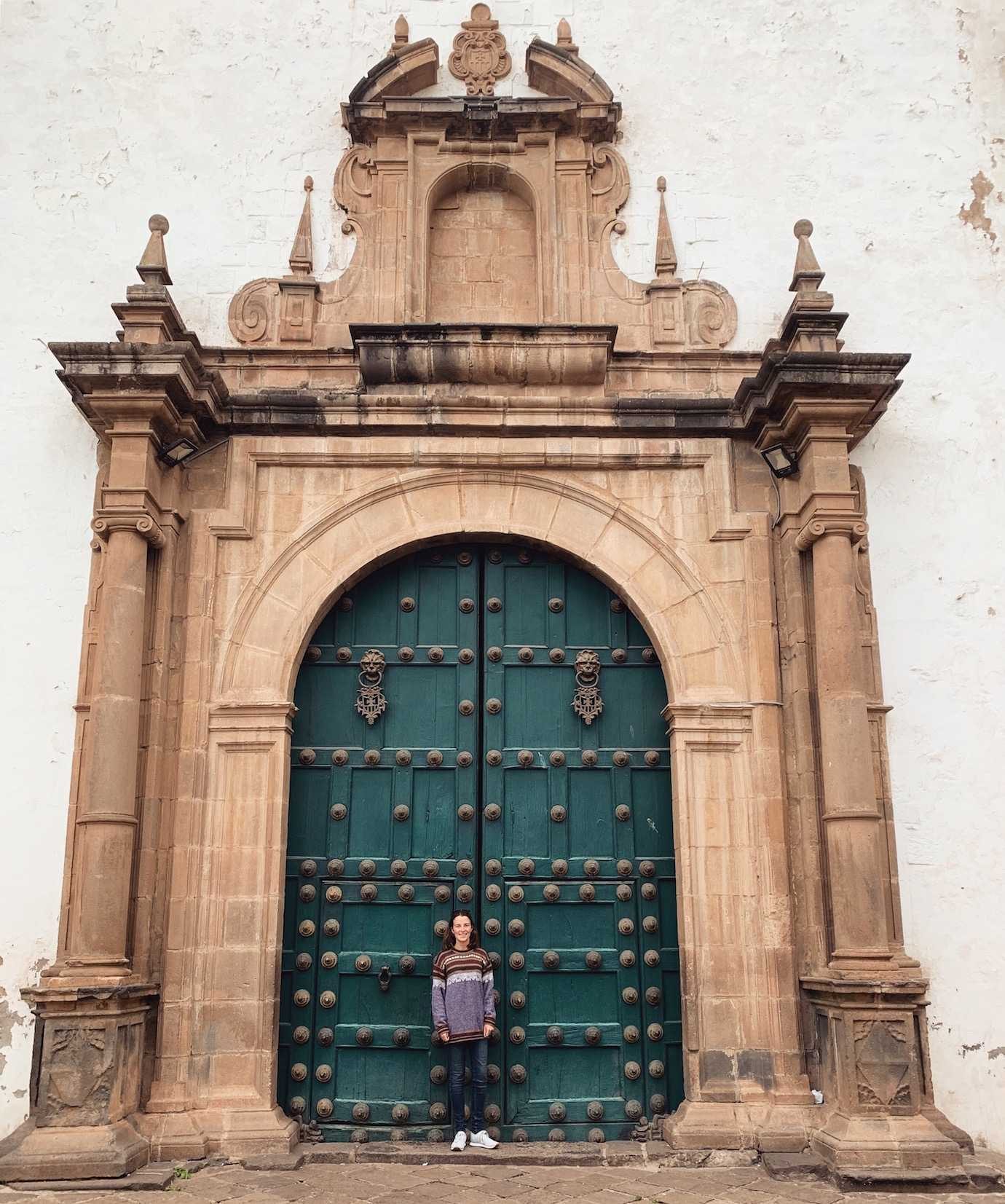 me cusco door