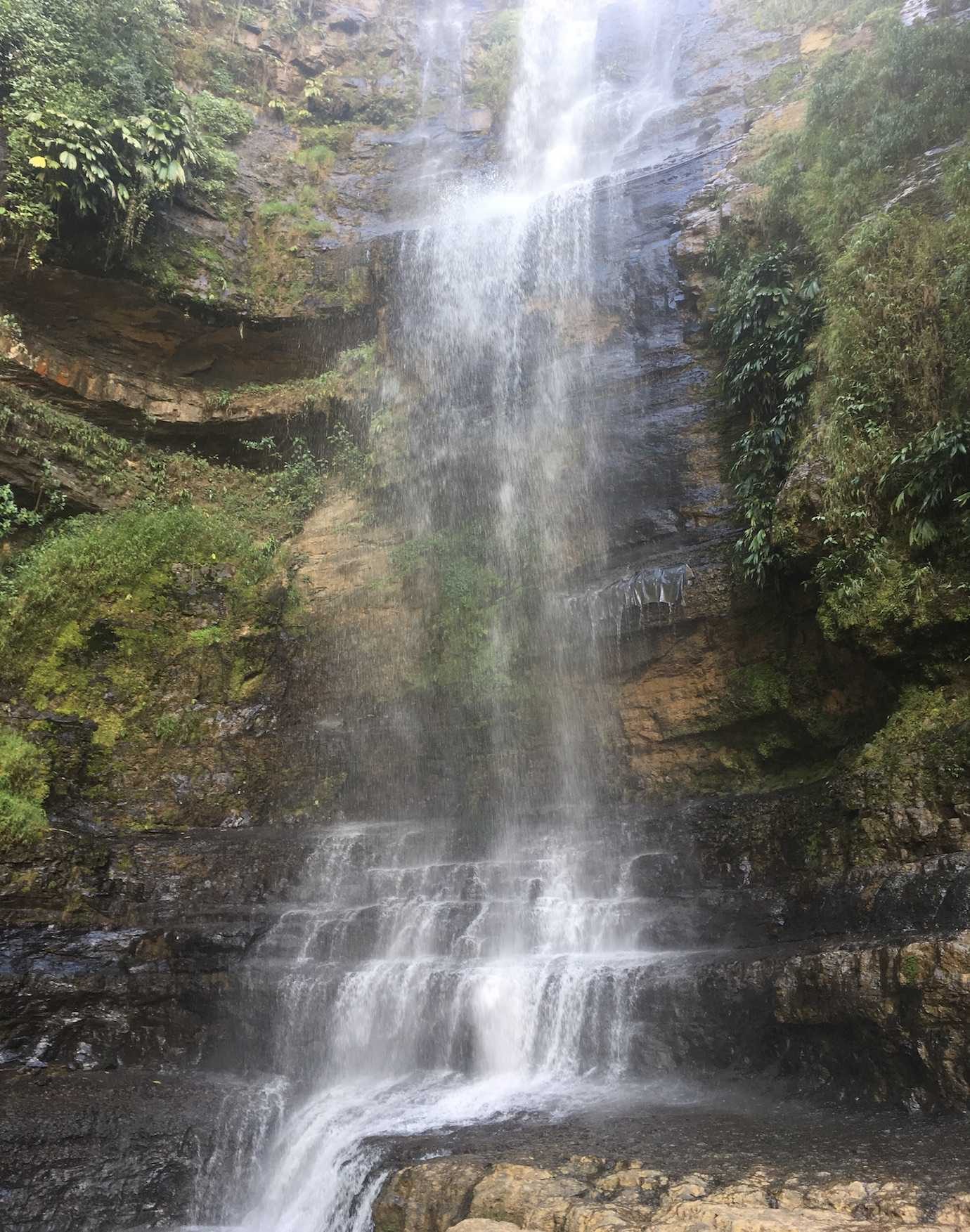 juan curi waterfall san gil