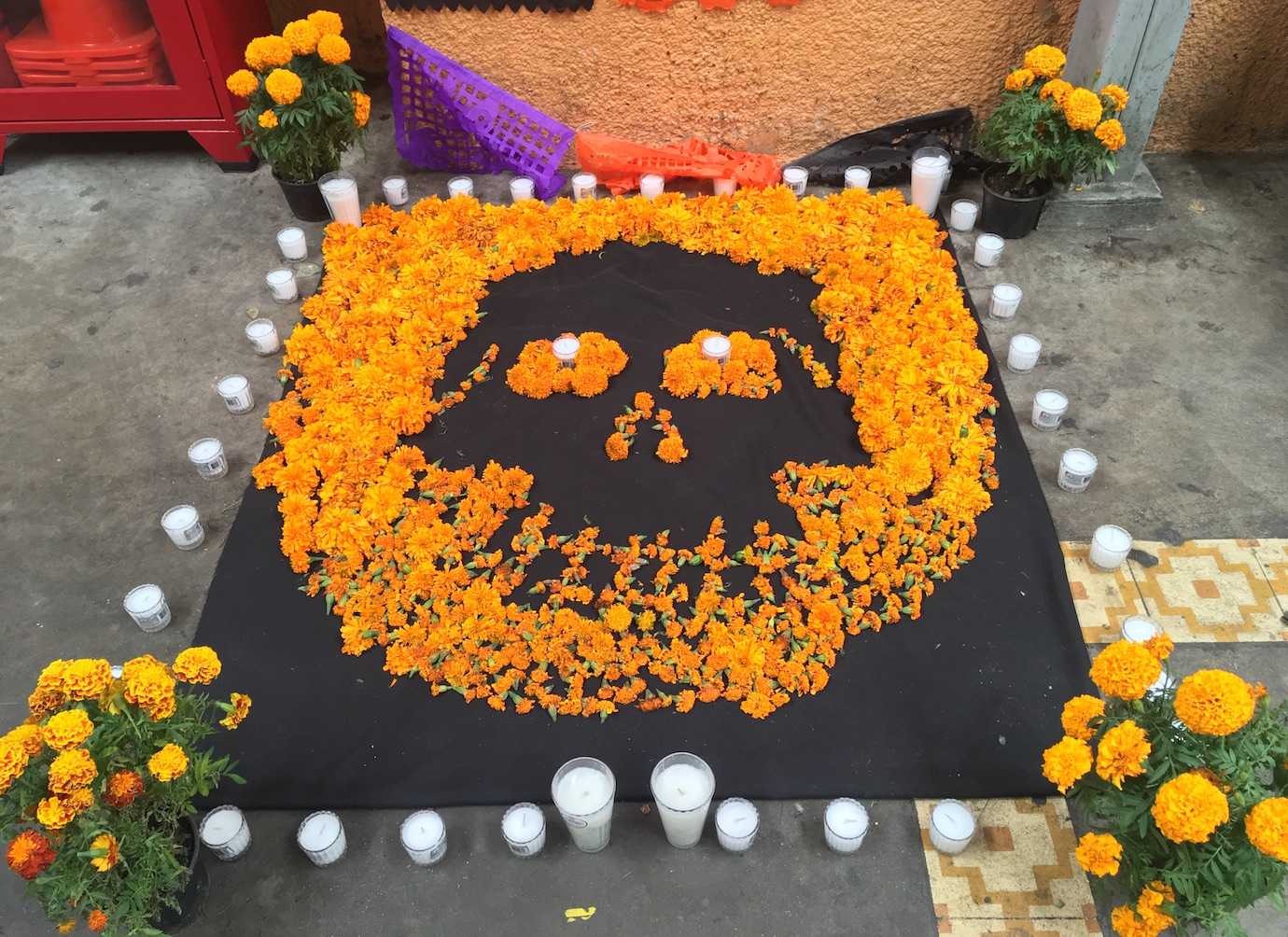 day of dead altar oaxaca