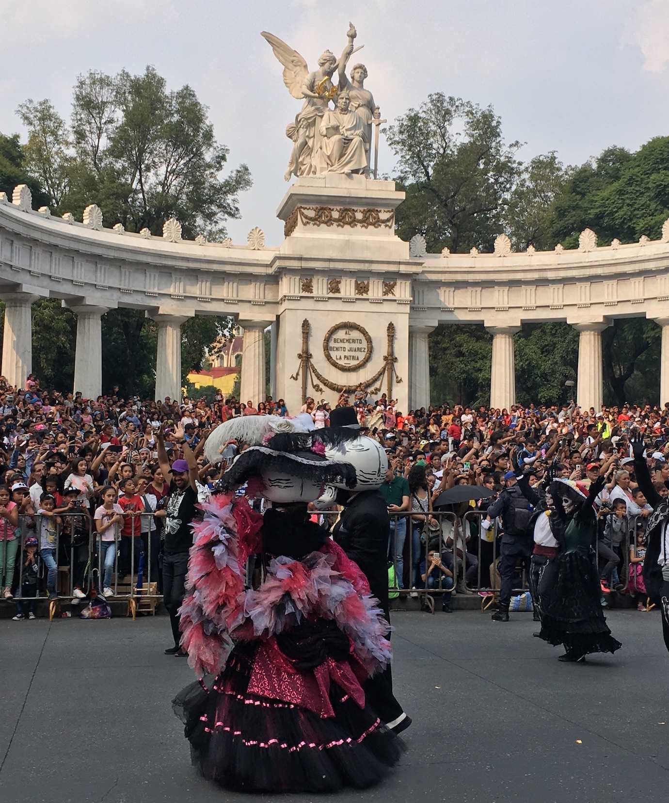 day of the dead parade mexico city