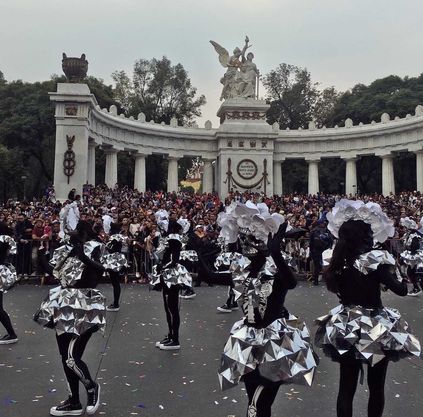 day of the dead parade mexico city