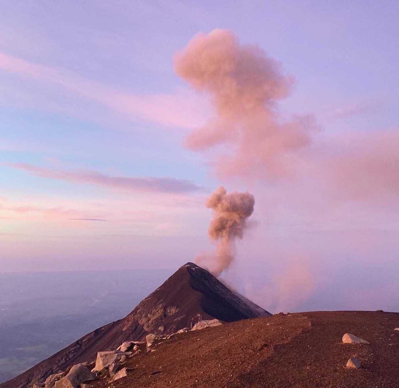 fuego erupting sunrise acatenango hike