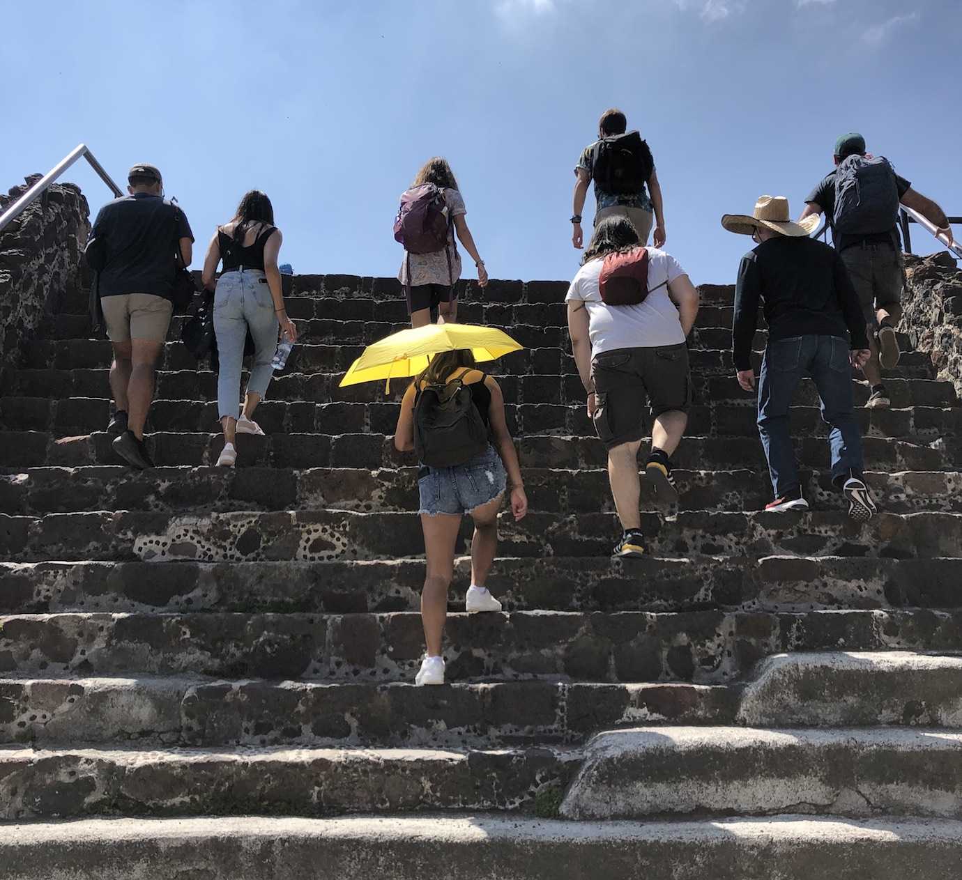 group pic teotihuacan mexico city