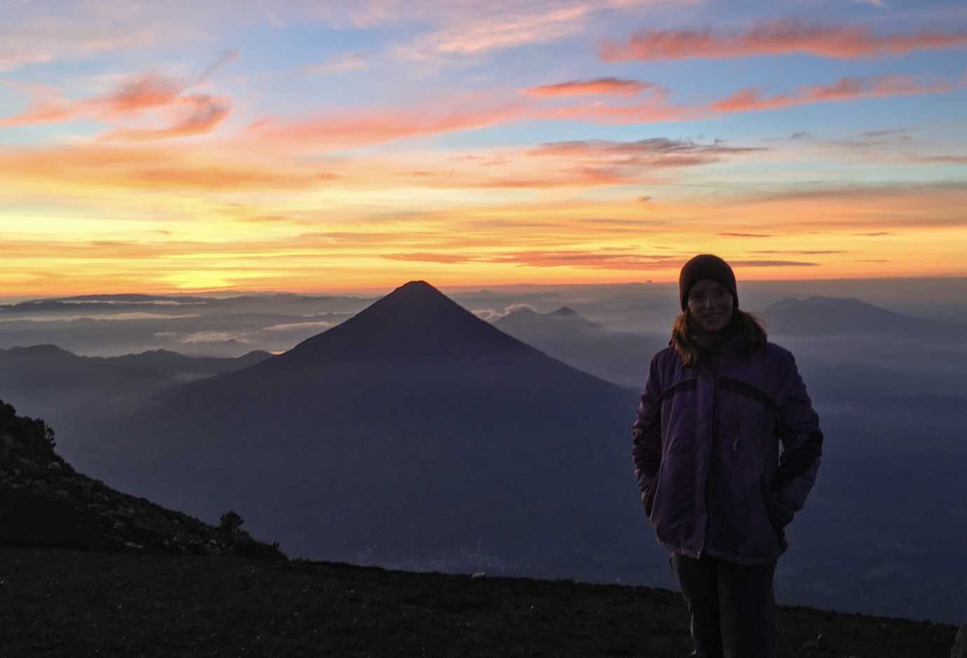 me sunrise acatenango hike