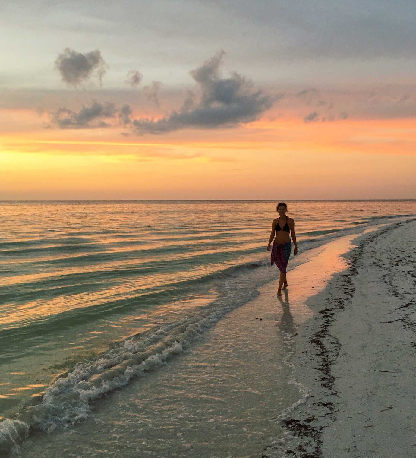 me sunset punta cocos holbox